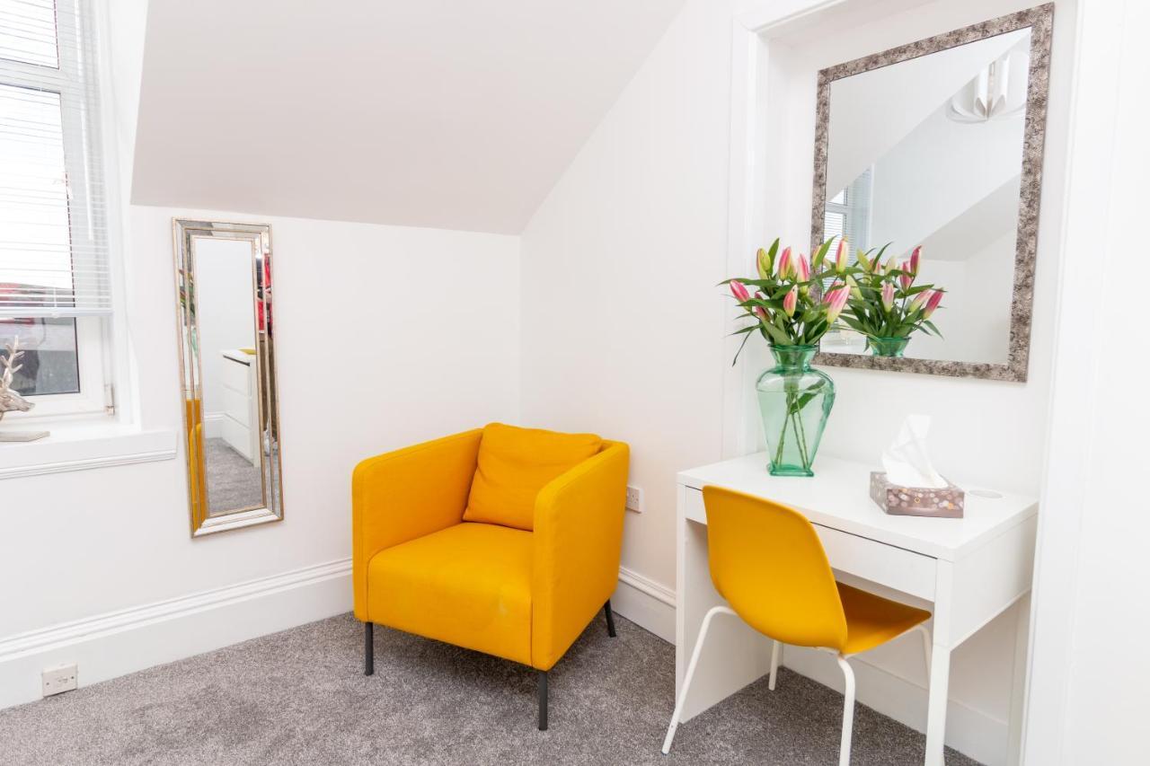 Bridgeview Apartment *